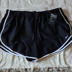 3x Nike Dri Fit Tempo Shorts